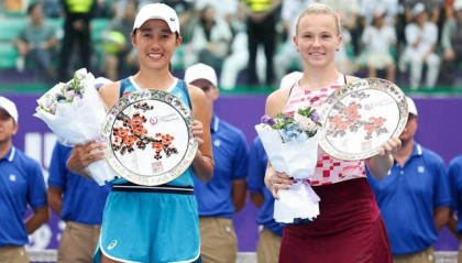 PP电子「中国」官方网站-张帅搭档西尼亚科娃夺WTA500阿德莱德女双冠军，斩获2026赛季首冠|克拉夫奇克|基切诺克|澳网|女单|网球_新浪新闻